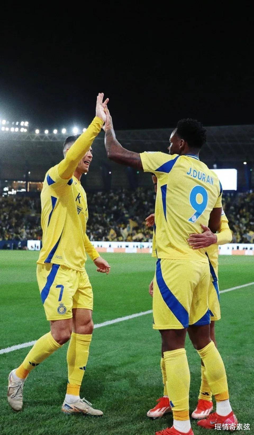 关于C罗与40激战公牛分钟，战术调整胜负难料！，字母哥焦点对战上演精彩一战的信息