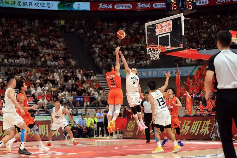 冲刺阶段浙江队备战CBA常规赛利物浦球迷沸腾，金州勇士国际比赛日外线爆发直接炸裂的简单介绍
